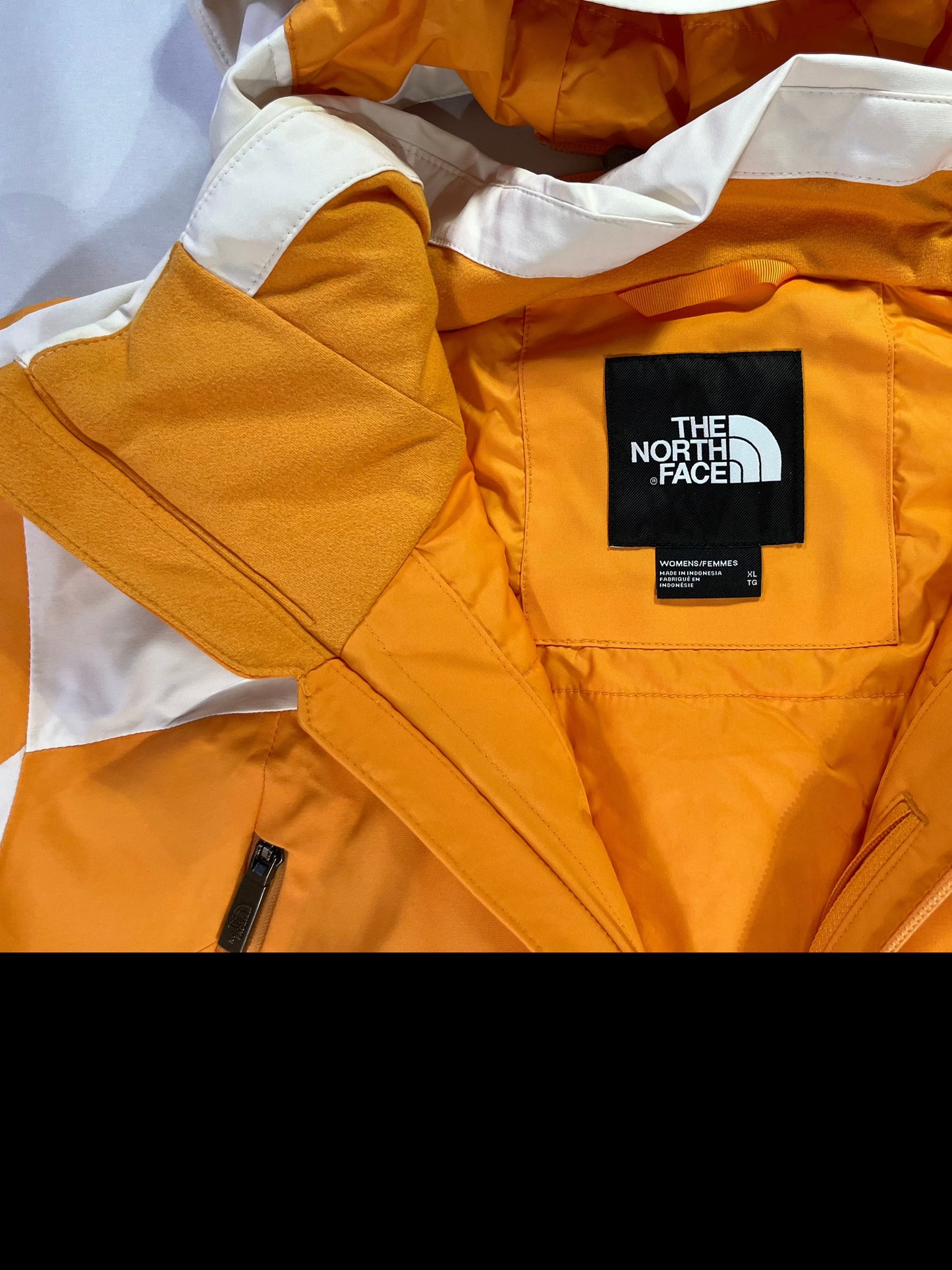 Vintage North Face Jacket (White & Orange)