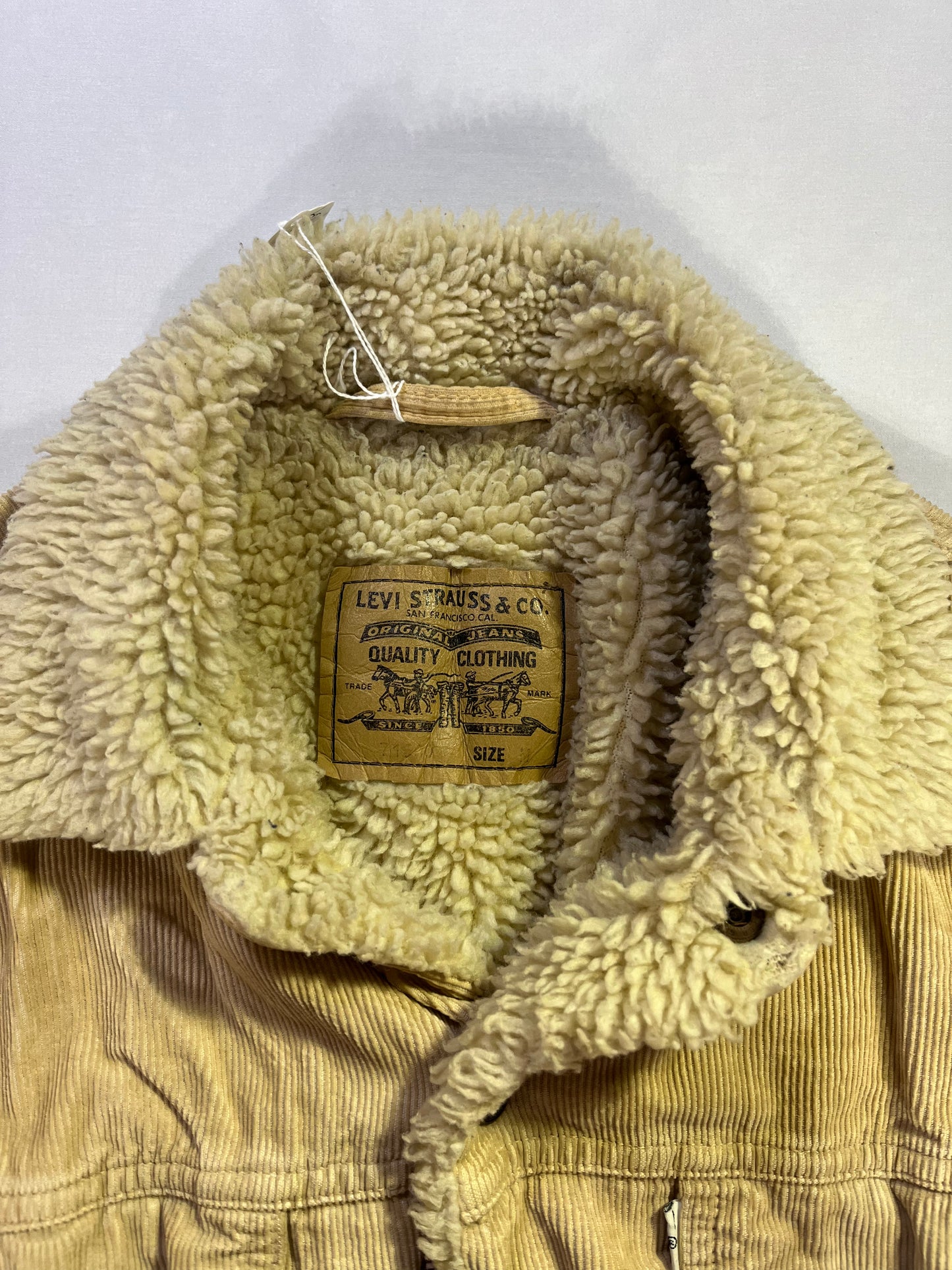 Vintage Cream Levi's Sherpa Trucker Jacket