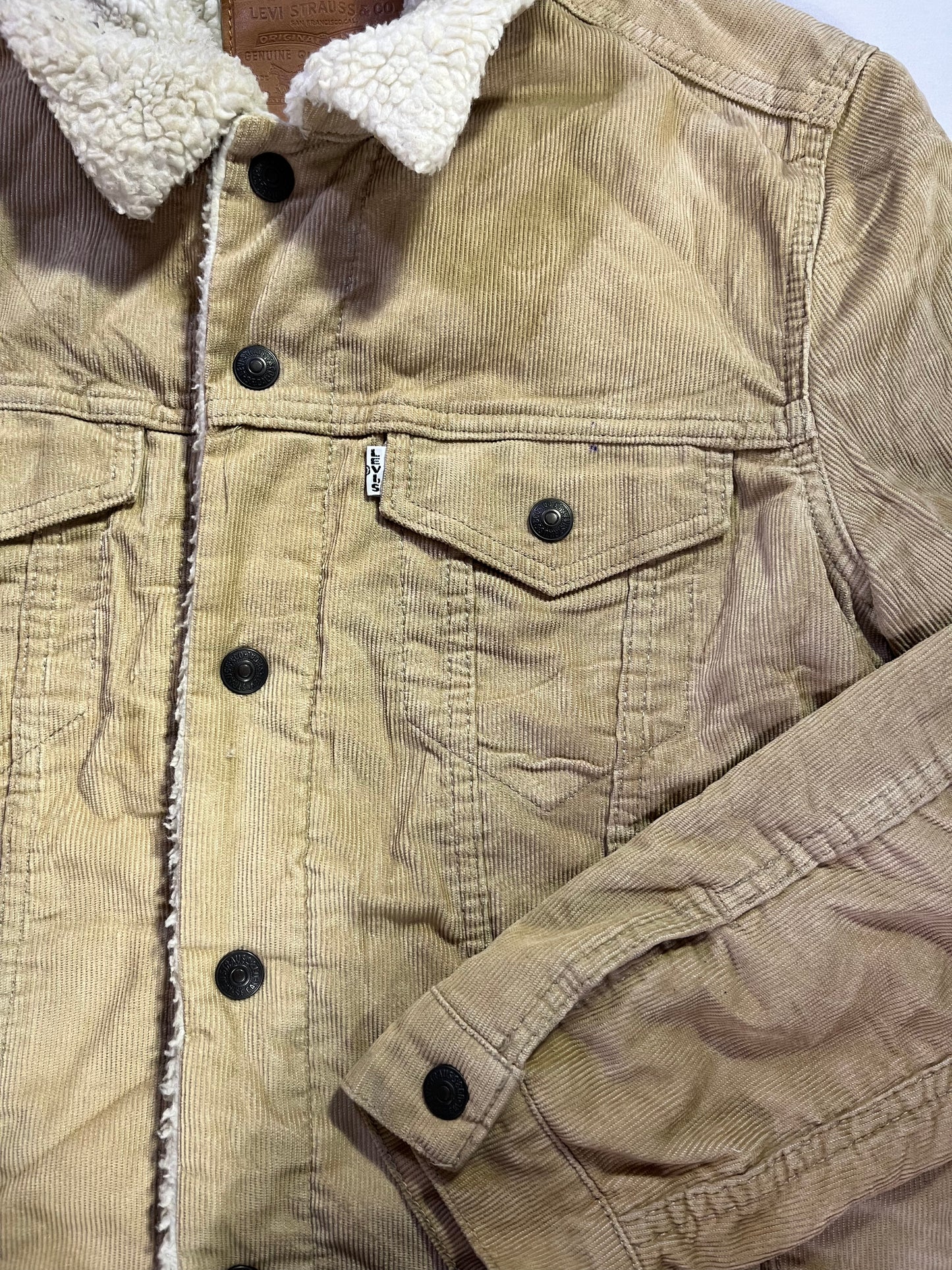 Vintage Beige Levi's Sherpa Trucker Jacket